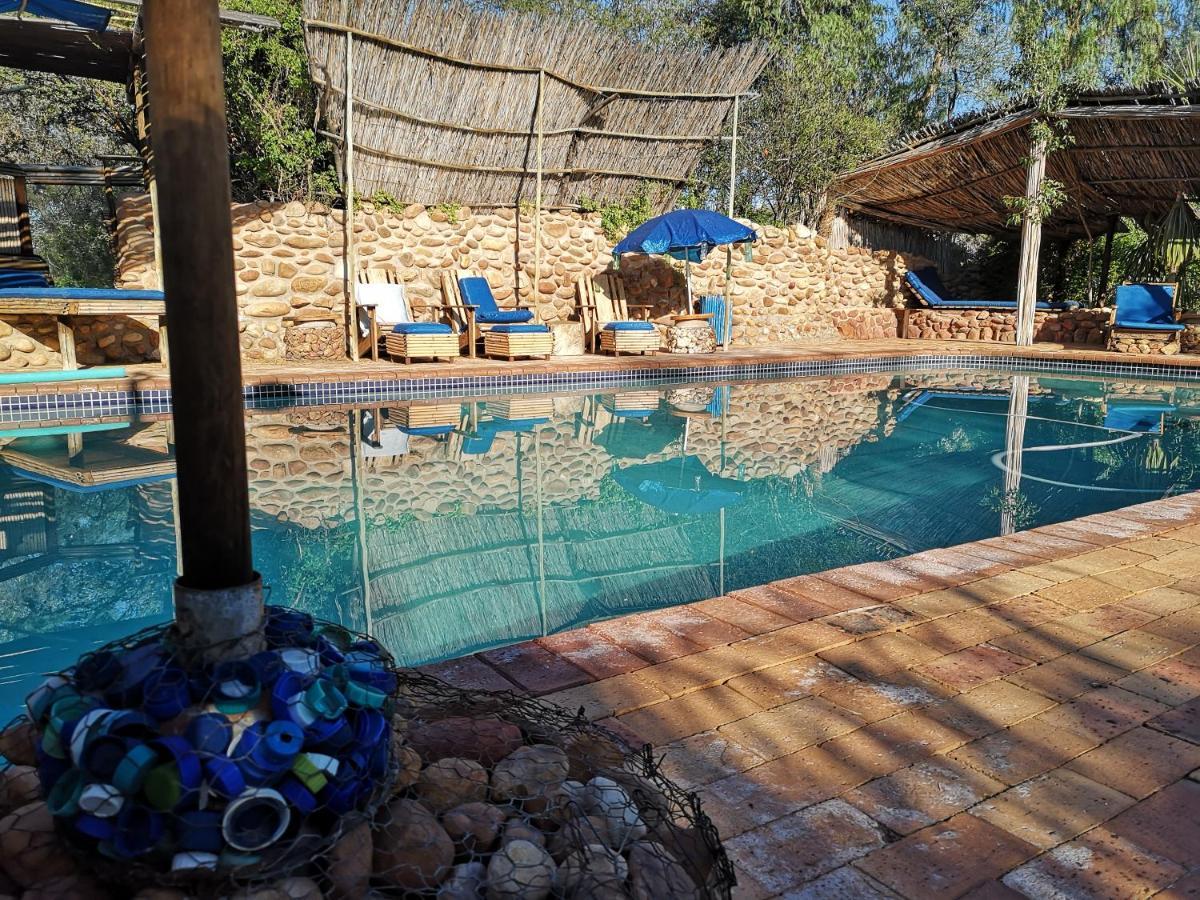 Amber Lagoon Backpackers Lodge Vleirivier 外观 照片