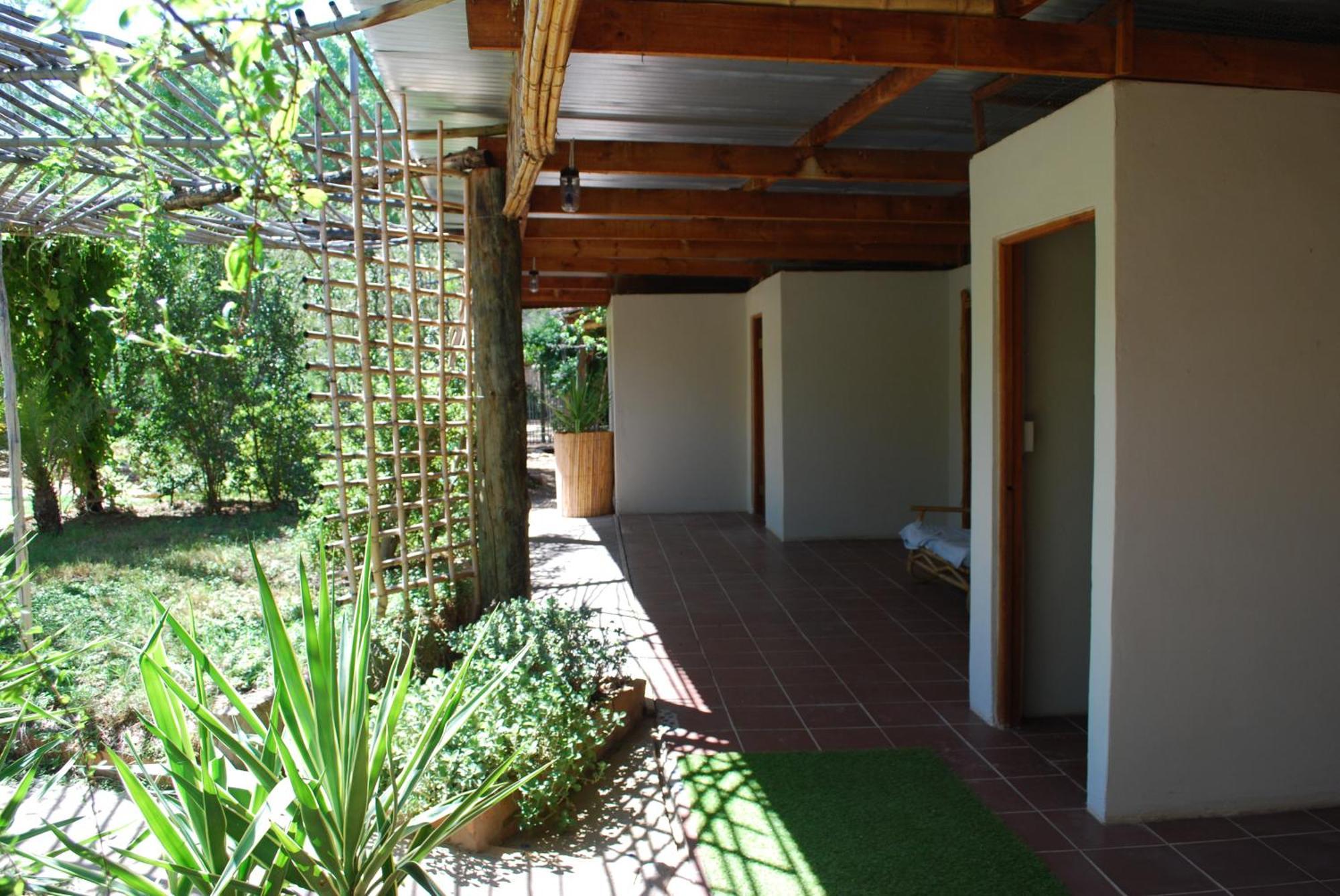 Amber Lagoon Backpackers Lodge Vleirivier 客房 照片