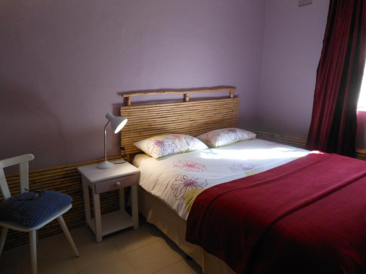 Amber Lagoon Backpackers Lodge Vleirivier 外观 照片